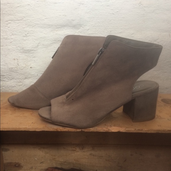 Coconuts tan zipped sling back open toe bootie 8.5 - Picture 2 of 7